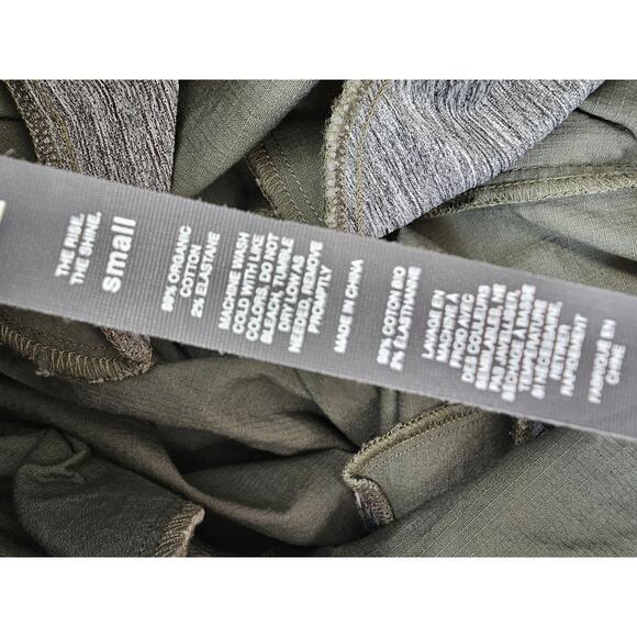 Vuori  Ripstop Pant Olive Green Cropped Women's Pants
size Small - Picture 10 of 10